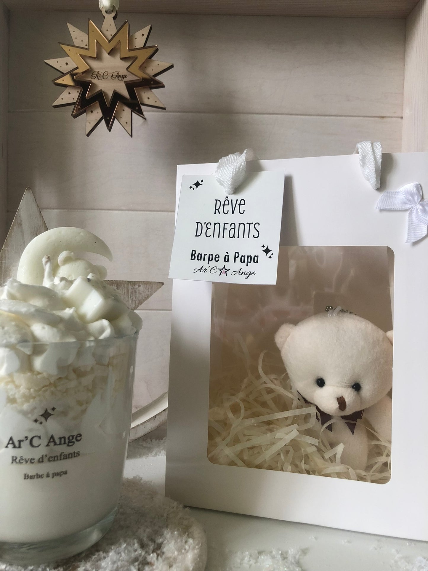 Bougie gourmande Rêve d'enfant Blanc ℬ𝒶𝓇𝒷ℯ 𝒶̀ 𝓅𝒶𝓅𝒶 ou 𝒱𝒶𝓃𝒾𝓁𝓁ℯ