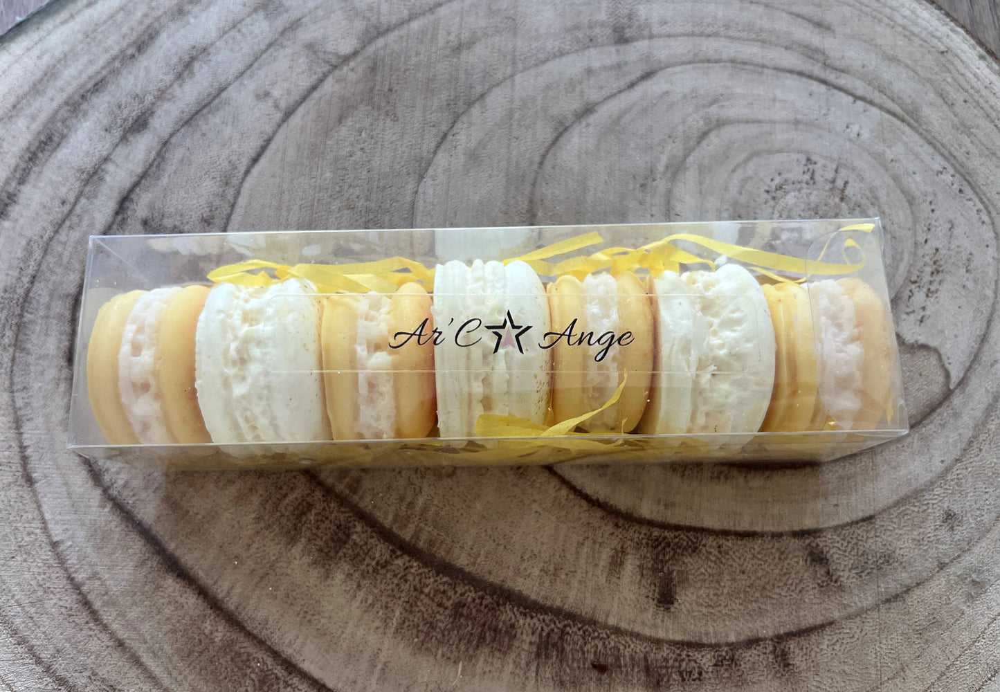 Boite fondants parfumés "7 Macarons" - Couleurs et Parfums au choix