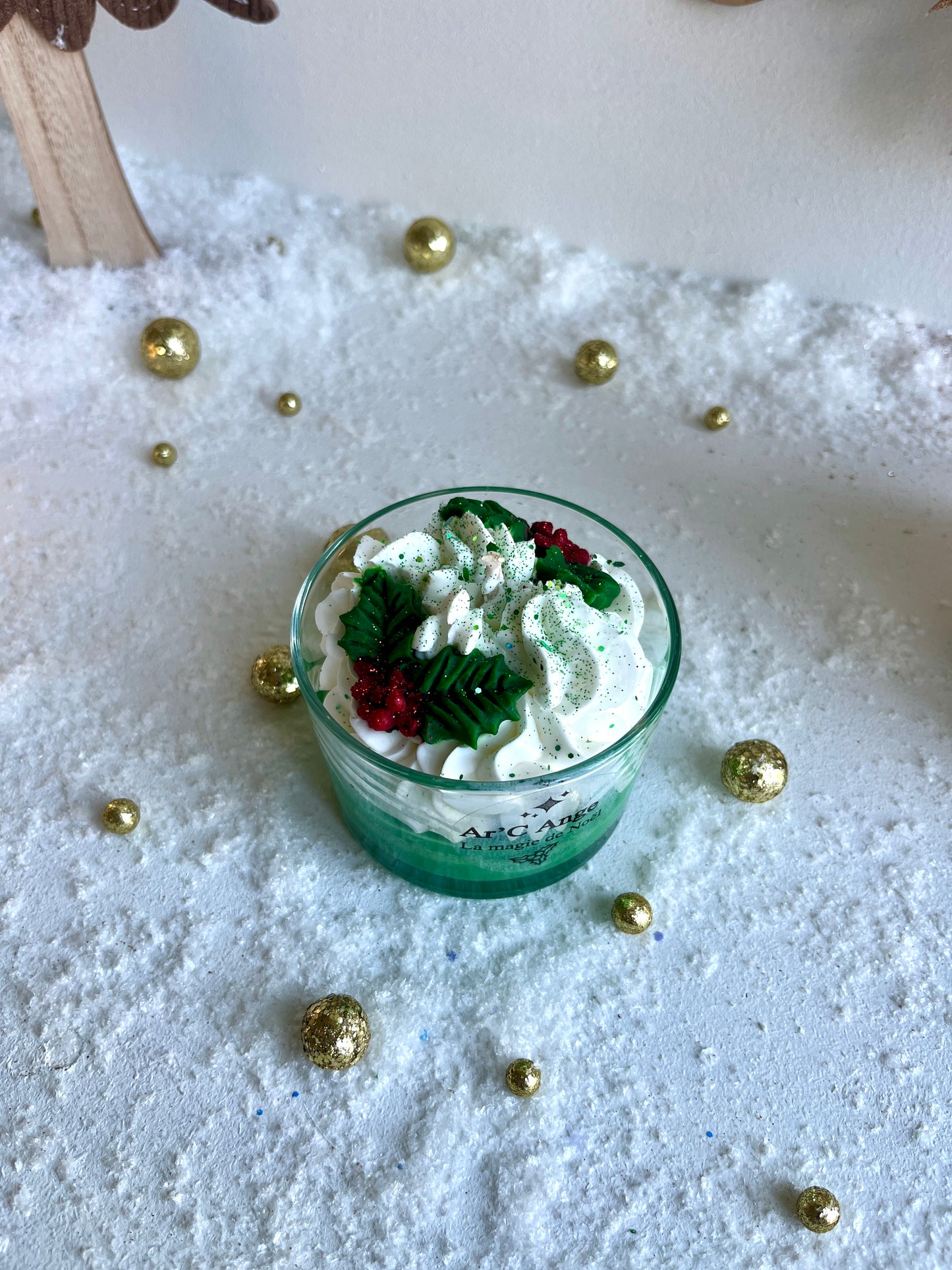 Bougie gourmande Noël "𝓜𝓪𝓰𝓲𝓮 𝓭𝓮 𝓝𝓸ë𝓵"
