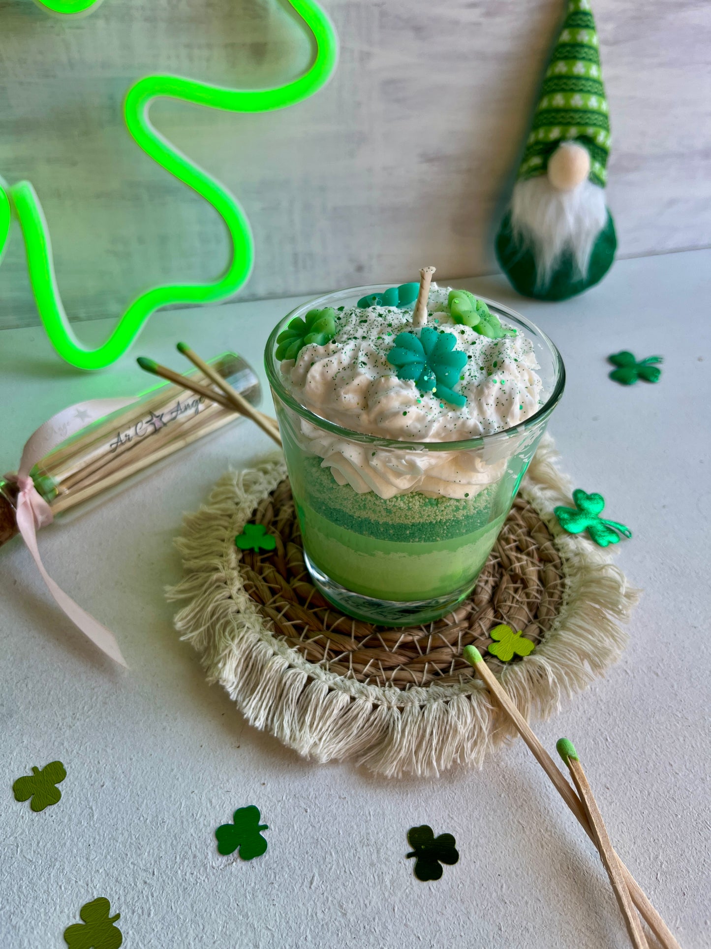 Bougie gourmande "𝓣𝓻𝓮𝓯𝓵𝓮𝓼" Saint-Patrick 🍀
