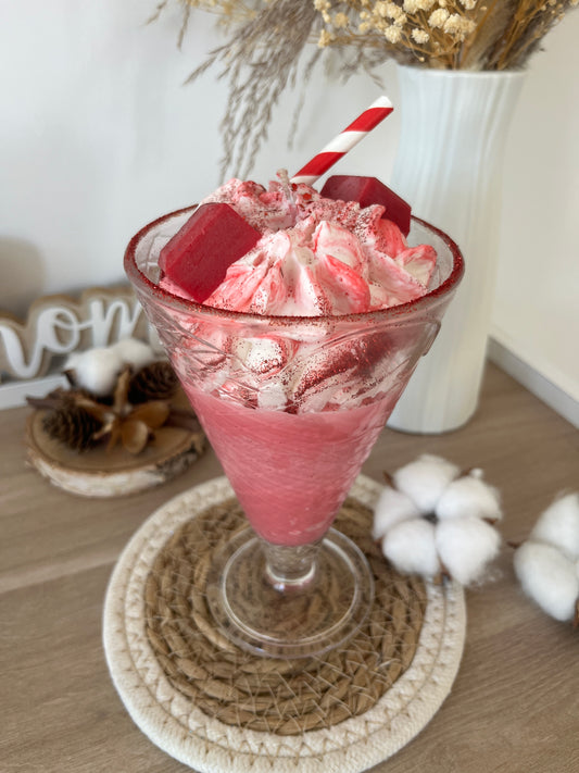 Bougie Cocktail "𝓒𝓸𝓼𝓶𝓸𝓹𝓸𝓵𝓲𝓽𝓪𝓷"